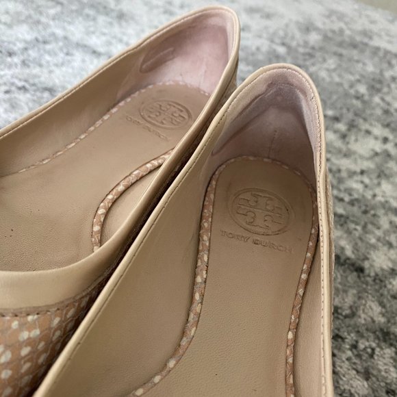 Tory Burch Reva Flat Polka Dot Snake Spring Dune - Picture 9 of 14